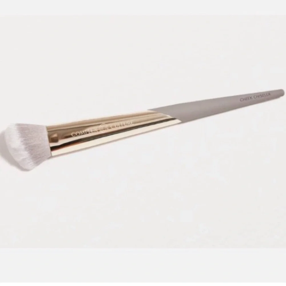 Complex Culture Cheek Chiseler brush NEW